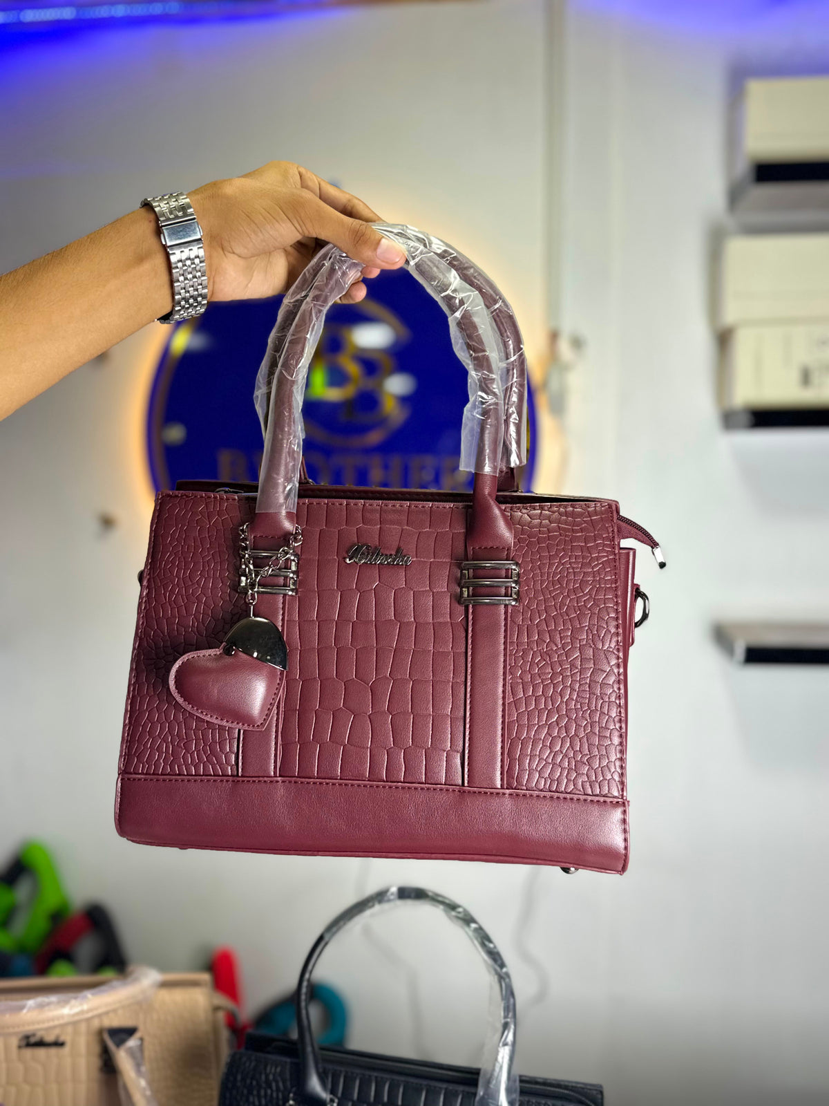 Premium Crocodile Texture Ladies Handbag – Stylish & Elegant Shoulder Bag