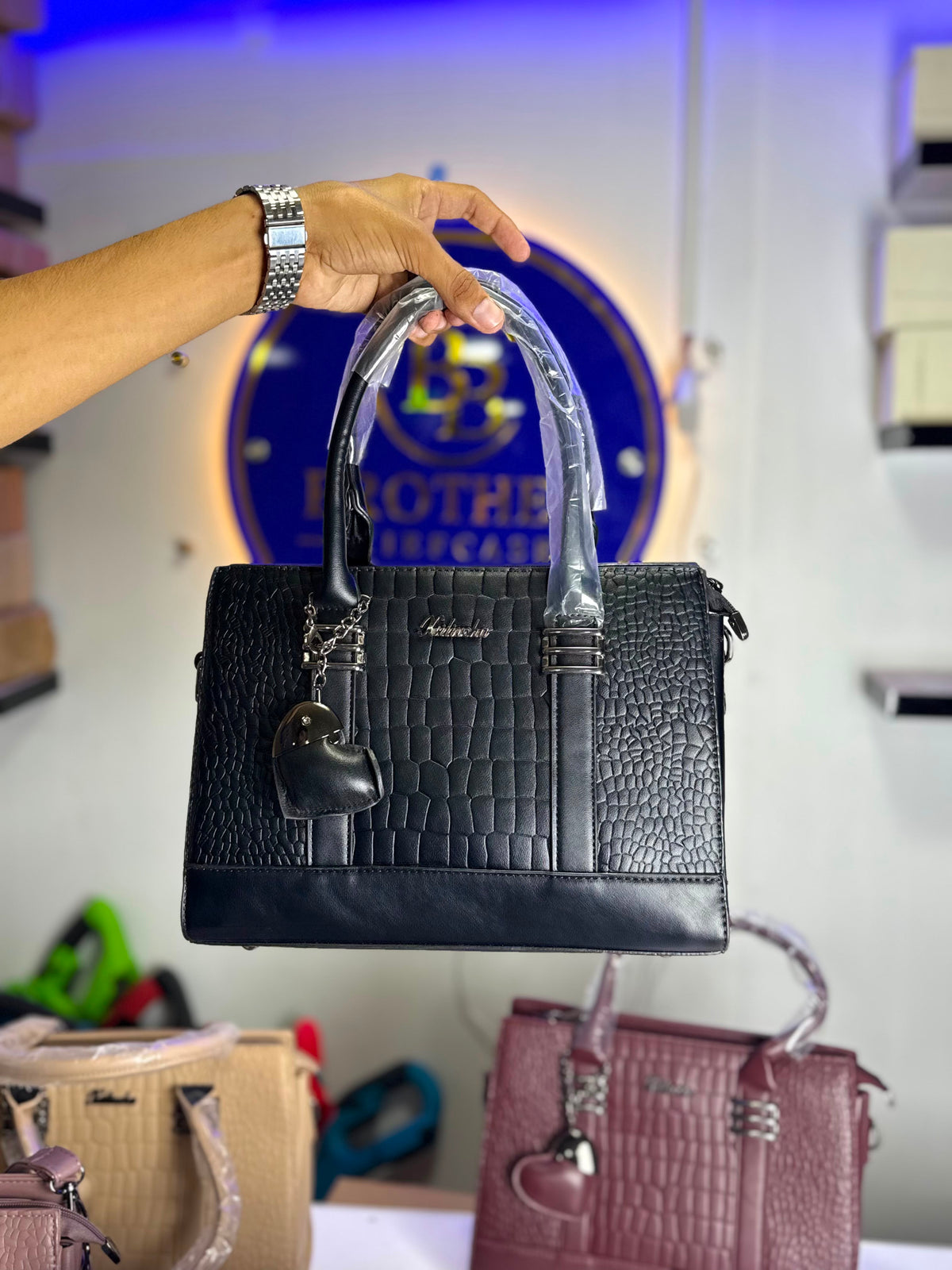Premium Crocodile Texture Ladies Handbag – Stylish & Elegant Shoulder Bag