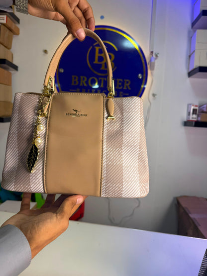 Chic Women’s Handbag | Elegant Everyday Carry with Long Shoulder Strap